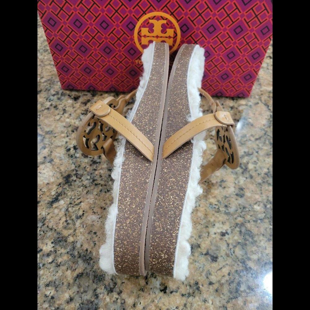 Tory Burch Miller Cloud Shearling Leather Sandal Thongs Shoe Carmel 10 New $268 - Picture 6 of 9